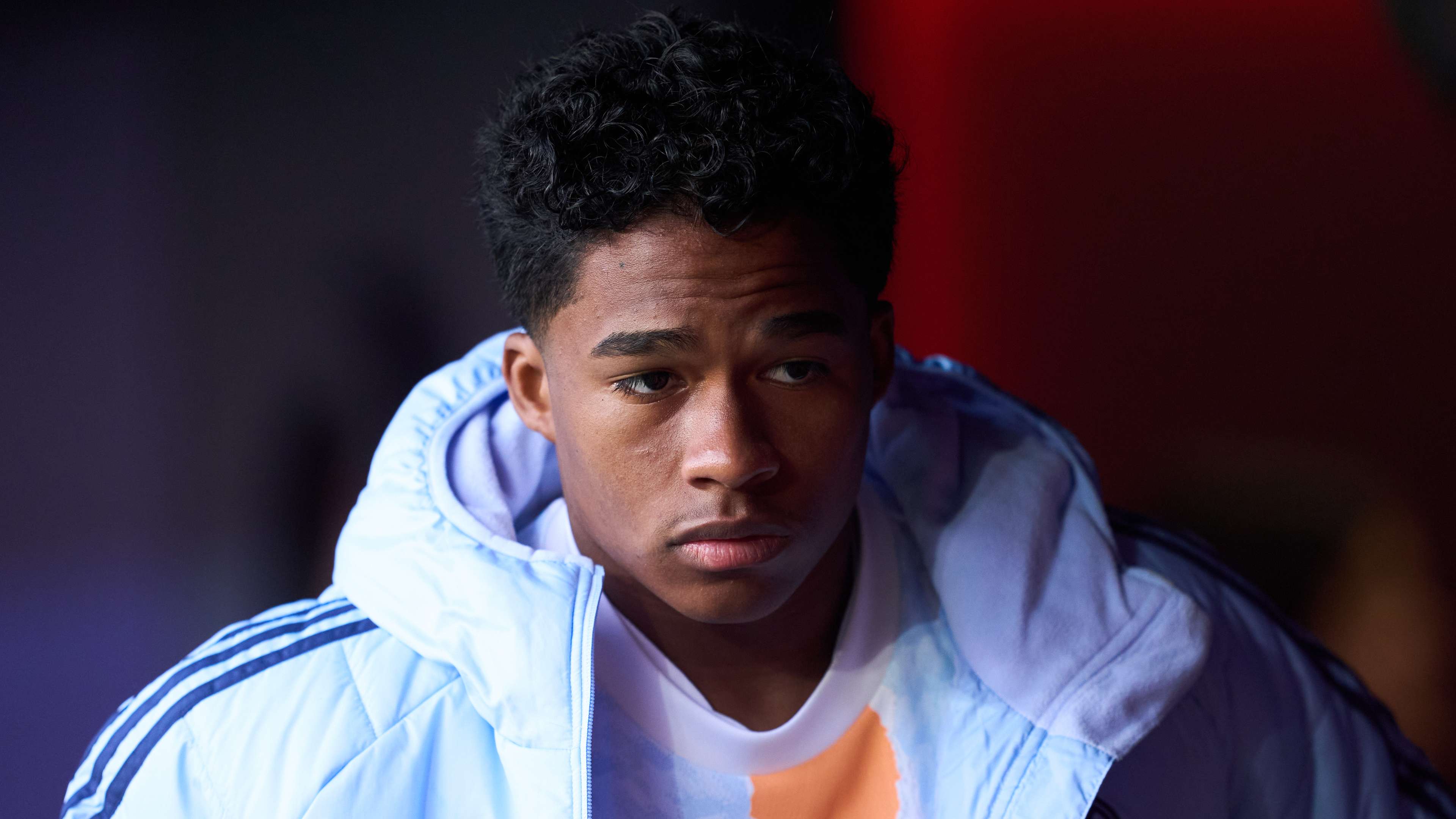 哈滕從與周琦競爭替補職位到成為西部第一球隊首發球員.